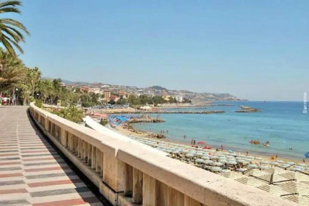 Con Giardino A Pochi Minuti Dal Mare - #essenzedimaresanremo *