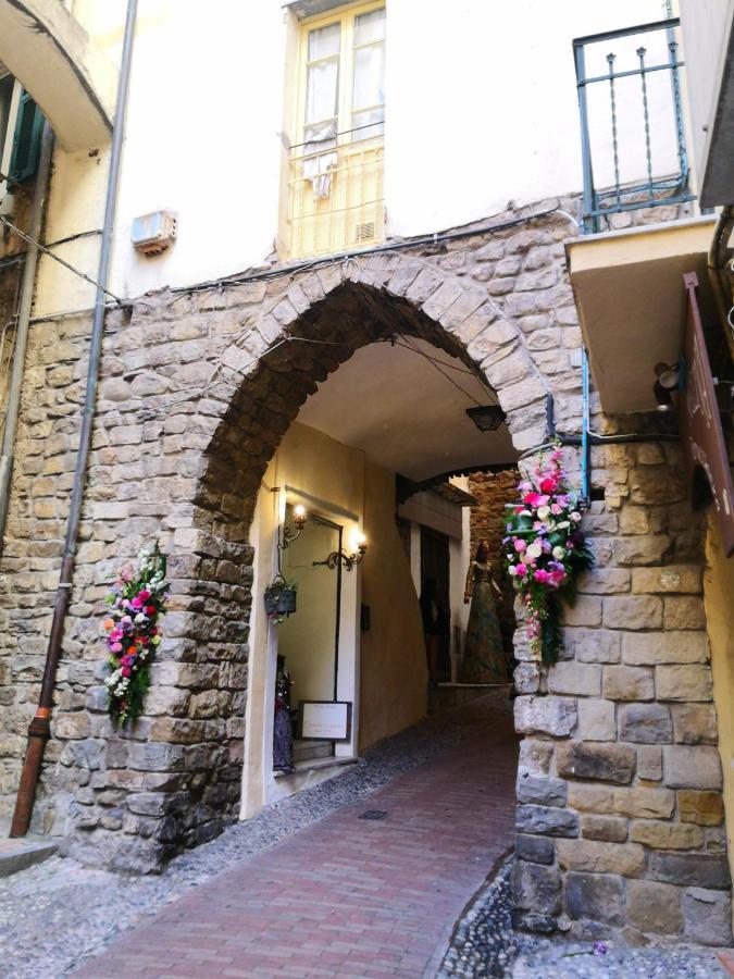 Con Giardino A Pochi Minuti Dal Mare - #essenzedimaresanremo * Sanremo